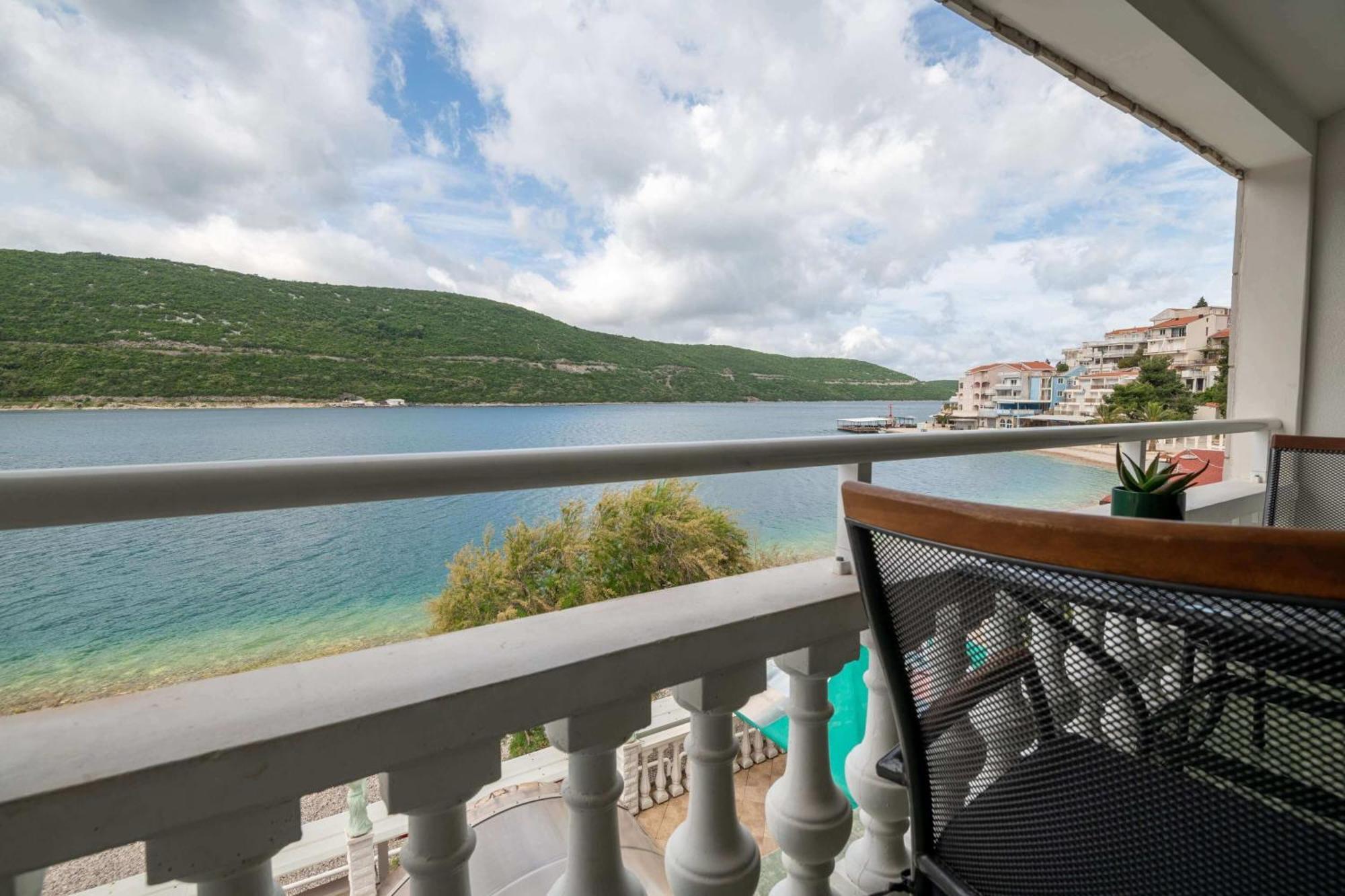 Apartments Sentic Neum Esterno foto